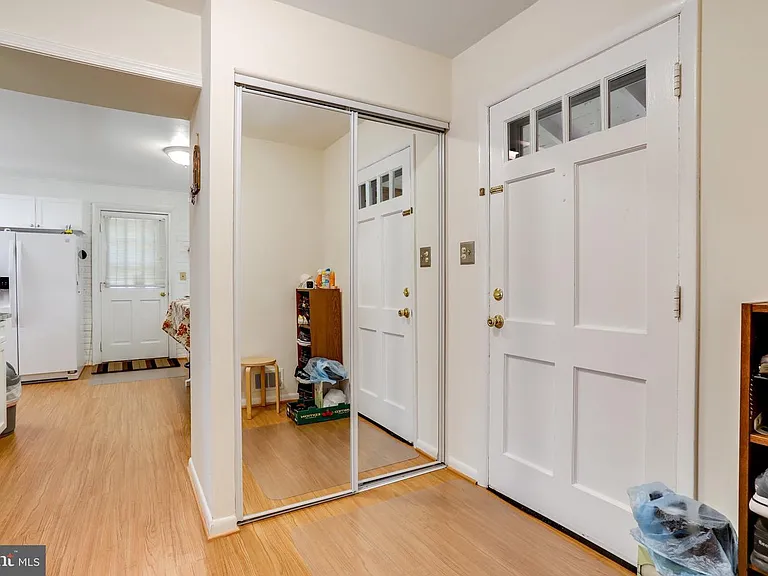 11802 Enid Dr — Photo 4