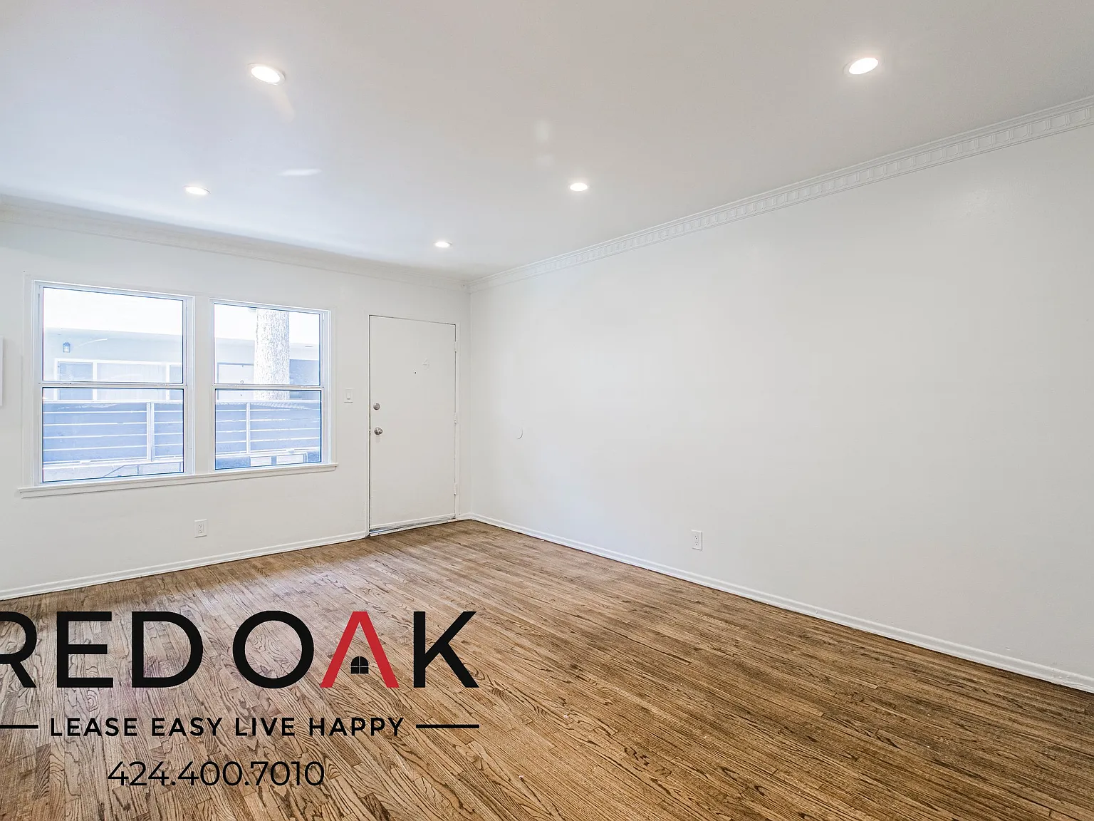 ~1 Month Free~ Updated 1-Bed With Open Floor Plan And Hardwood-Style Floors ~ In Hollywood! — Photo 3