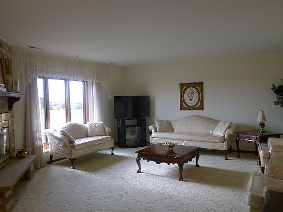 3rd image of 15704 Deerfield Ct Unit 2S
