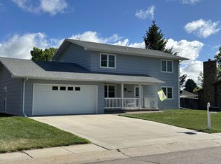 3307 W F St, North Platte, NE 69101