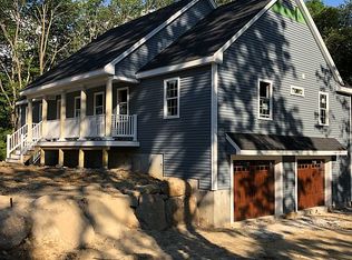 56 West St, Douglas, MA 01516