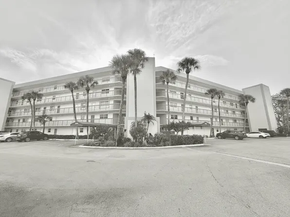 6400 NW 2ND Avenue #321, Boca Raton, FL 33487