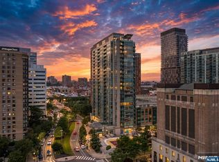 20 Newport Pkwy APT 2311, Jersey City, NJ 07310
