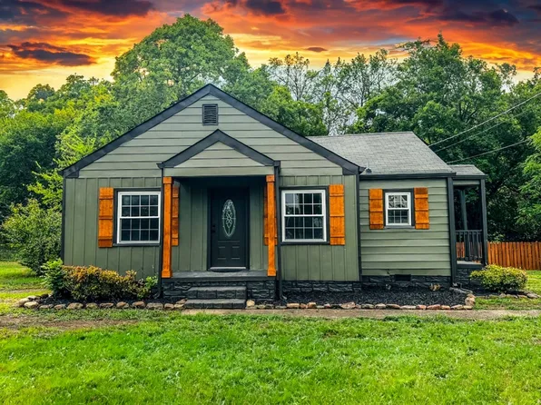 506 Forrest Rd, Fort Oglethorpe, GA 30742