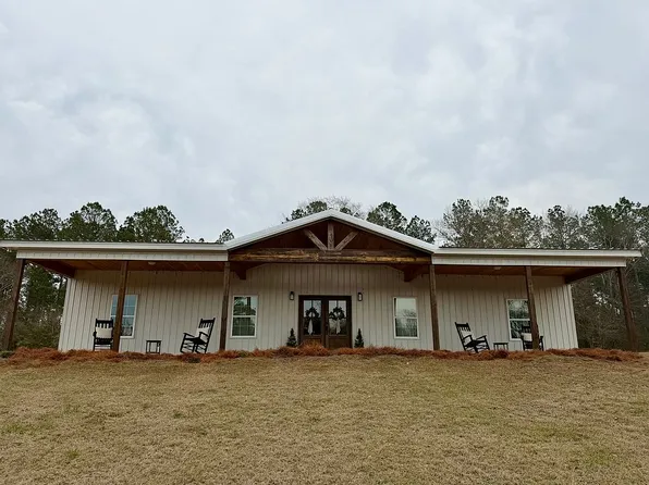 20648 Old Salt Rd, Andalusia, AL 36420