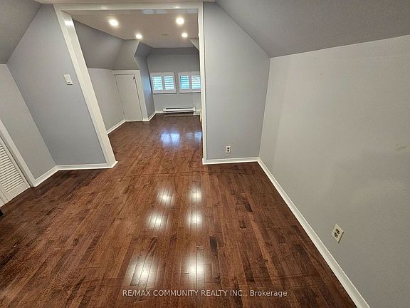 4th image of 327 Woolwich St Floor 2