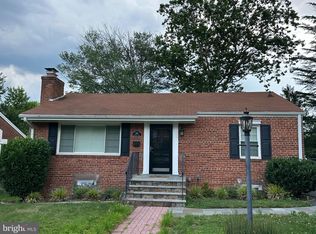 304 Moncure Dr, Alexandria, VA 22314