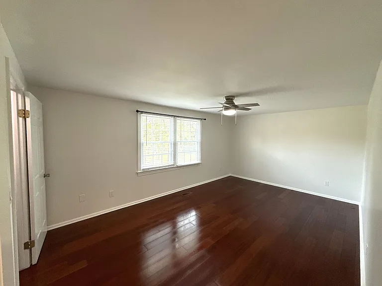 7318 Connan Ln — Photo 22