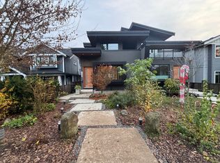 629 E 4th St UNIT 2, North Vancouver, BC V7L 1J2