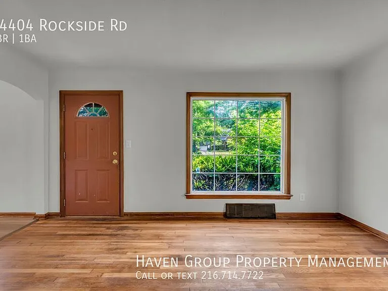 14404 Rockside Rd — Photo 3
