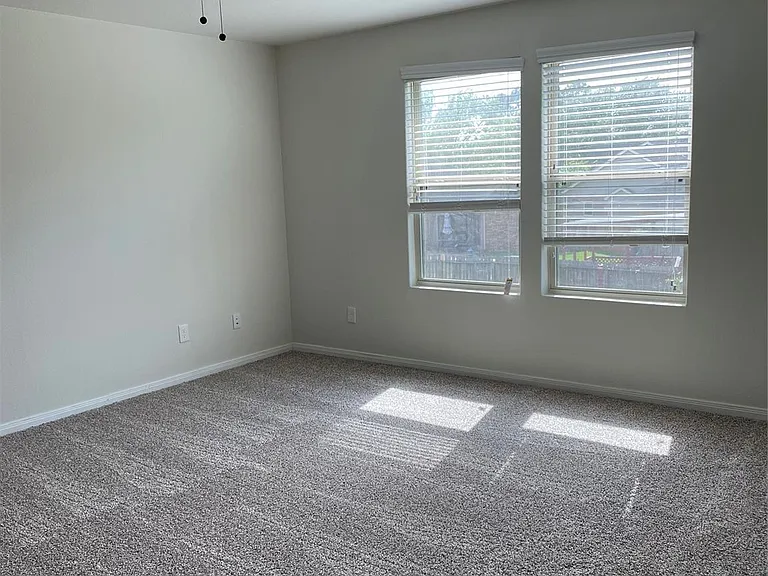 2522 Bedrock Ln — Photo 10