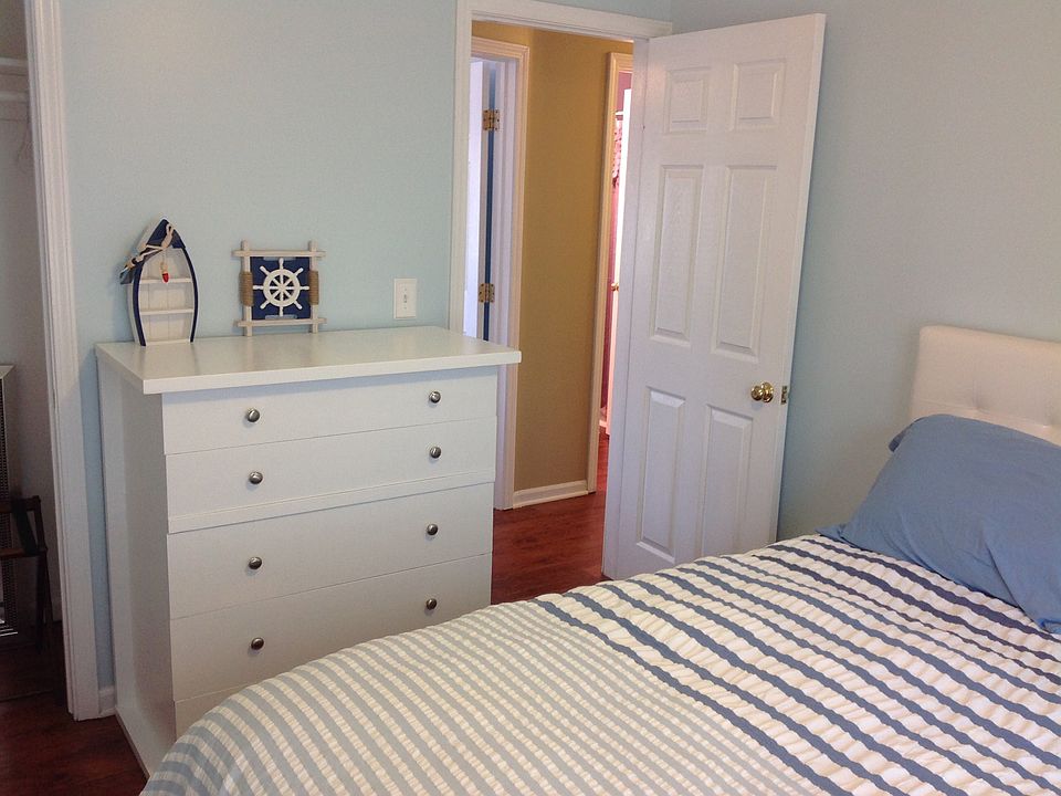2nd image of 532 Pleasant Ave APT 2