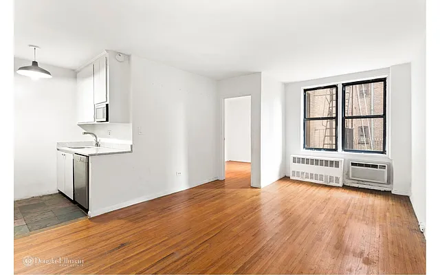 Sold by Douglas Elliman | media 17