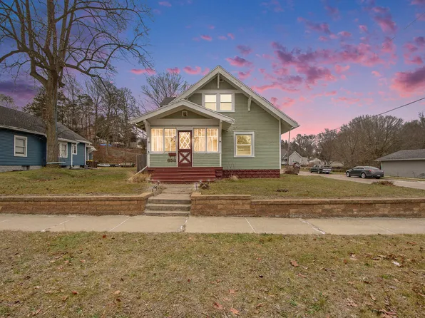 658 N Jefferson St, Ionia, MI 48846