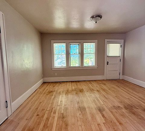 3rd image of 3530A N 39th St #2