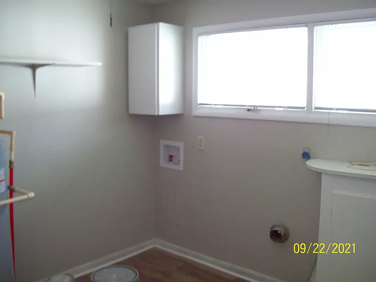 Laundry Room w/ Hook ups