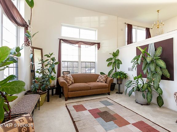 2nd image of 3147 Holden Cir #129-1