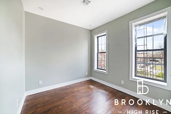 Rented by Brooklyn High Rise LLC | media 8