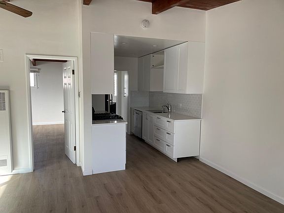3rd image of 919 17th St APT A