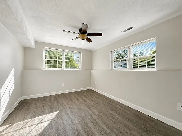 104 Middlesex Rd #1A — Photo 11