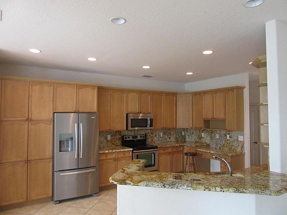 5th image of 5862 NW Carovel Avenue