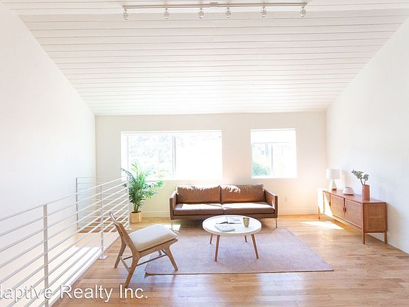 2nd image of 421 1/2 N Avenue 50