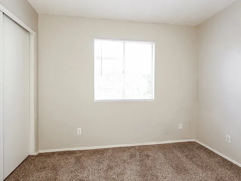630 E Jensen St #114 — Photo 11