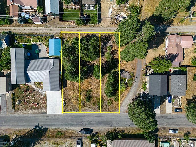 2nd image of 824 Cedar Street