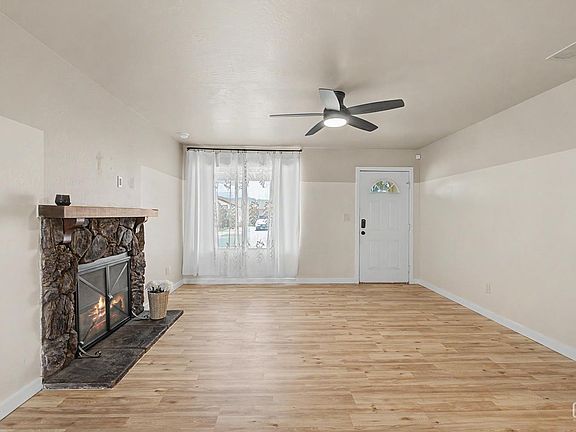 3rd image of 21161 Santa Barbara Dr