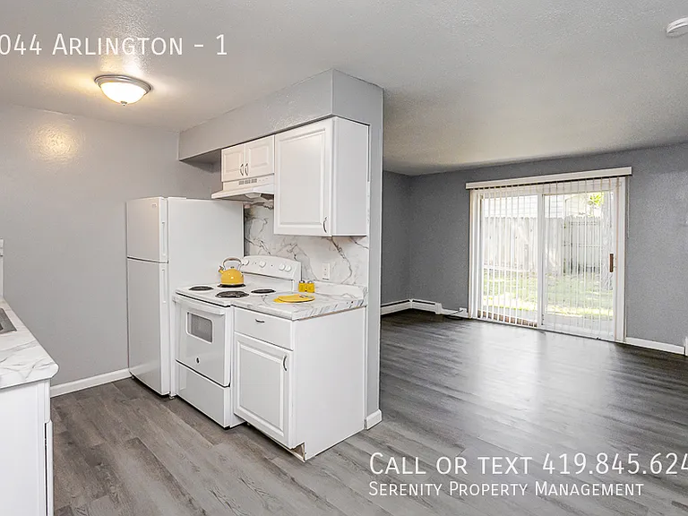 2044 Arlington Ave #1 — Photo 5