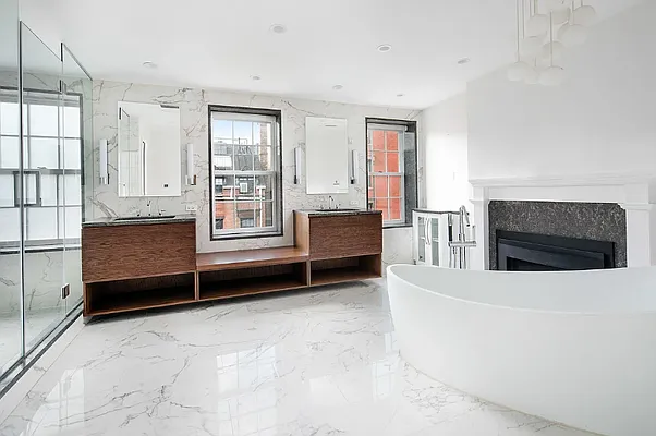 Rented by Compass | media 23