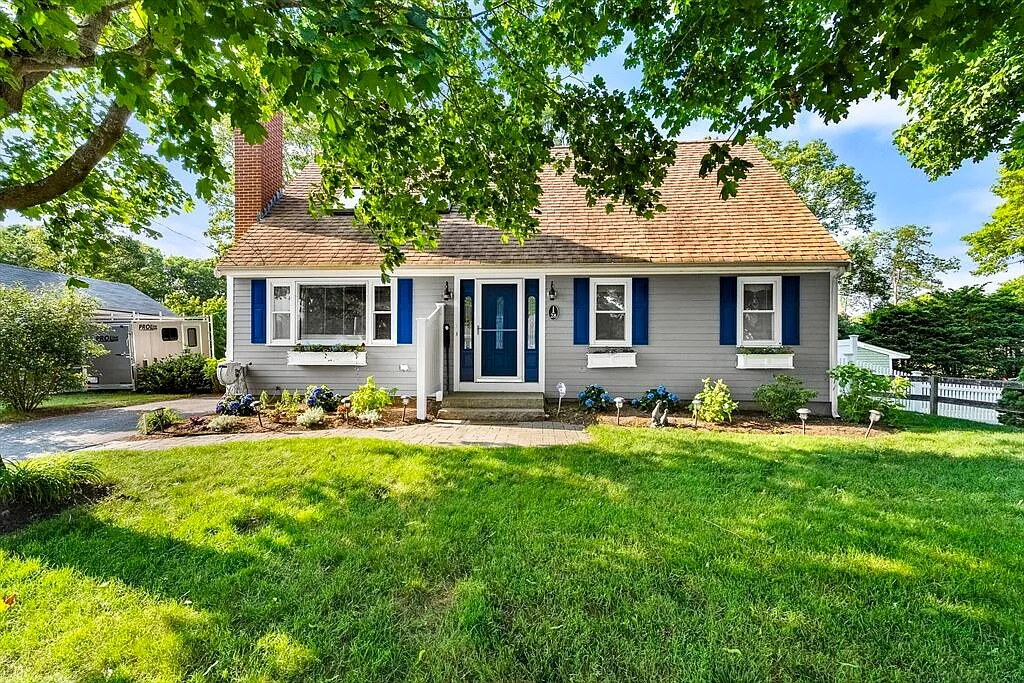 3 bed, 1752 sqft, $3,000 — Photo 1