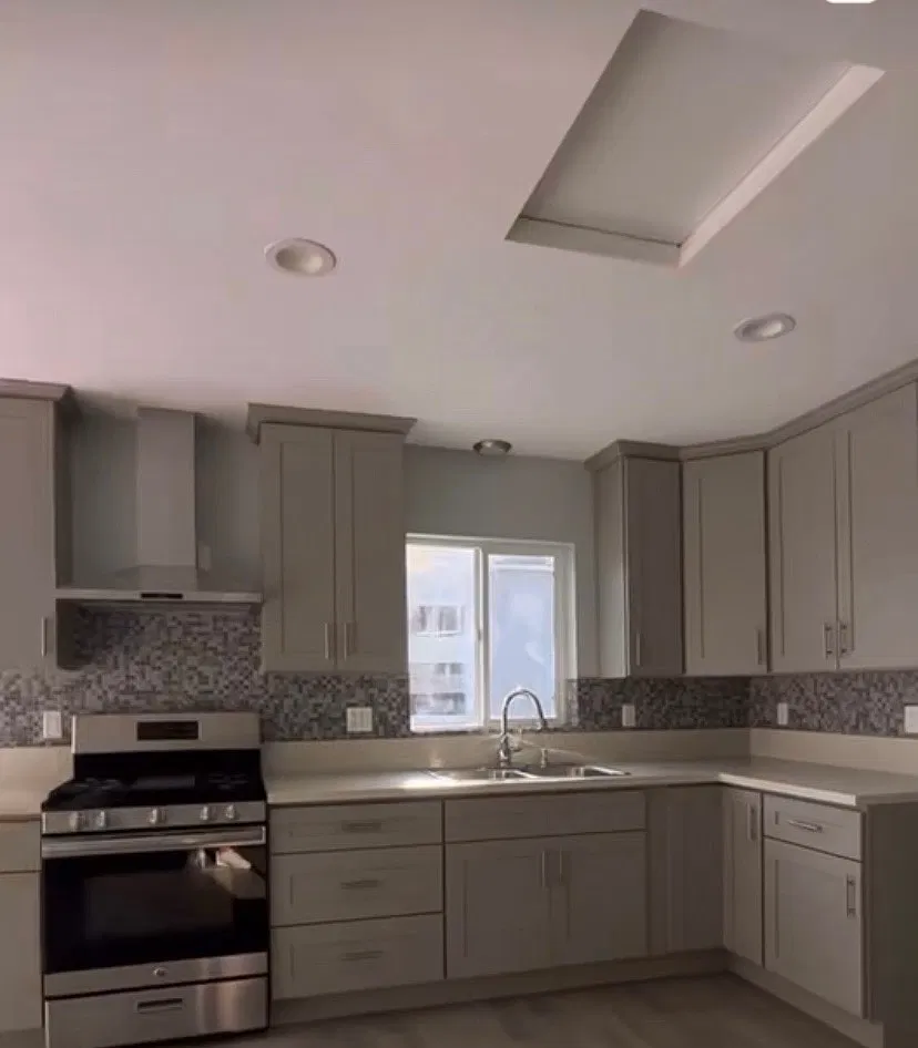 2 bed, 900 sqft, $2,500 — Photo 1