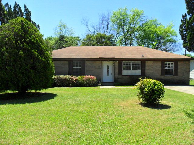 1st image of 702 Moorehouse Dr