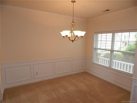 5th image of 347 Rose Garden Ct #178