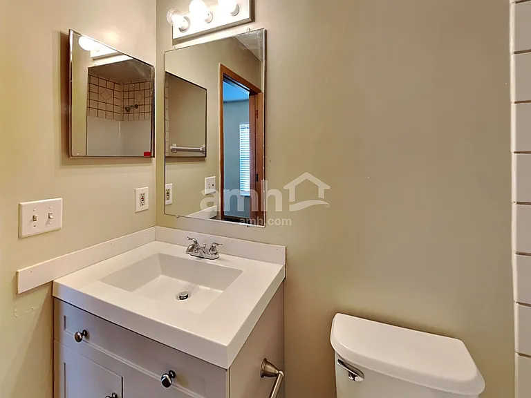 3969 Eastrise Dr — Photo 8