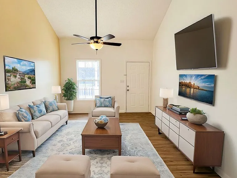 438 Cranklen Cir — Photo 3