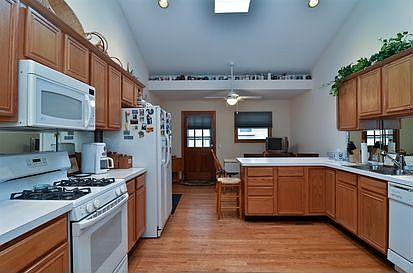 4th image of 5316 Lee St