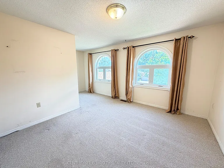 29 Irwin Dr #UPPER — Photo 19