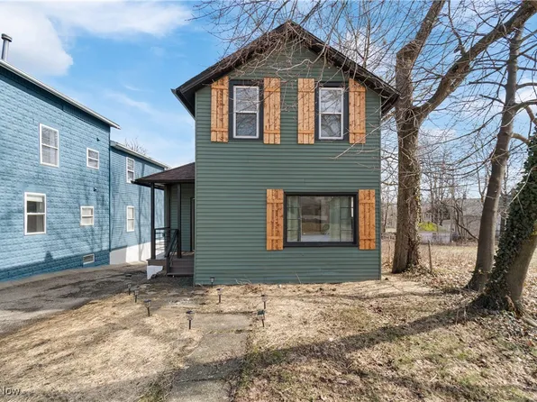 1629 2nd St, Cuyahoga Falls, OH 44221