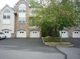 226 Rhoads Dr, Belle Mead, NJ 08502