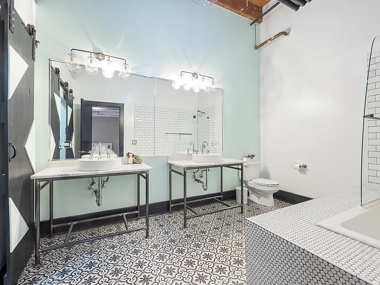1101 W Lake St #3C — Photo 17