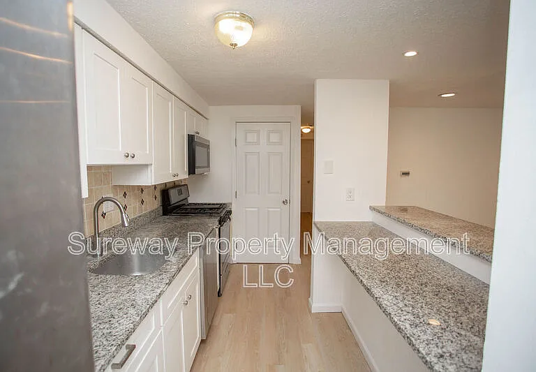 142 Kenwood Dr — Photo 7
