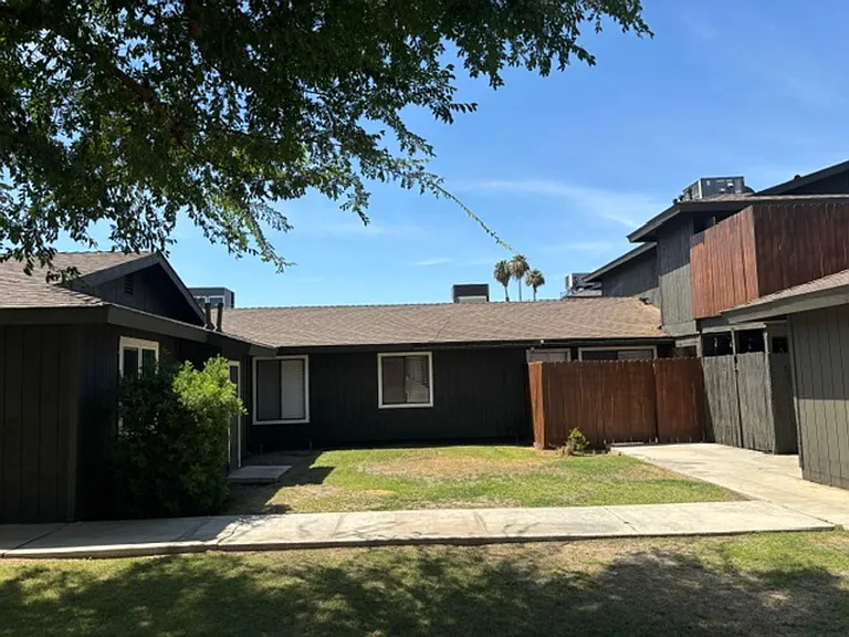 2824 N Half Moon Dr — Photo 5