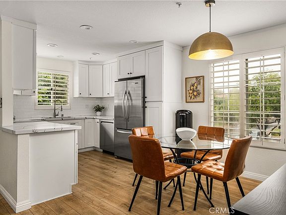 4th image of 181 S Cross Creek Rd