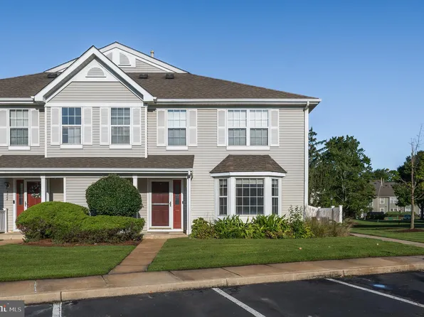 3505 Fenwick Ln, Mount Laurel, NJ 08054