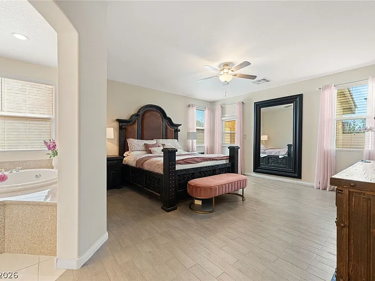 8929 Glenistar Gate Ave — Photo 22