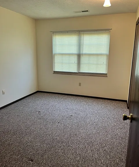 1750 Beechwood Ave NE #14 — Photo 6