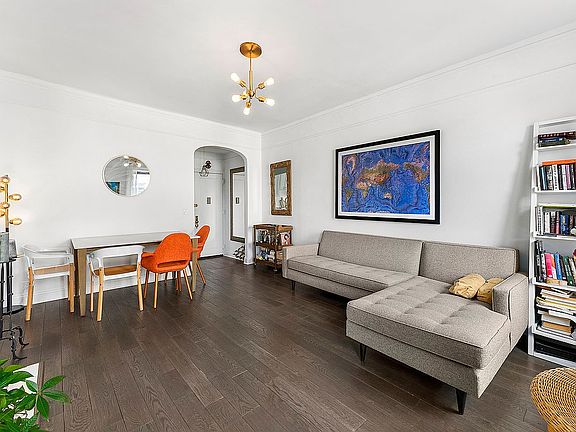 2nd image of 448 E 88th St APT 5-A