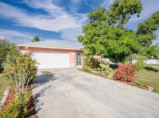 116 SE 4th Pl, Cape Coral, FL 33990